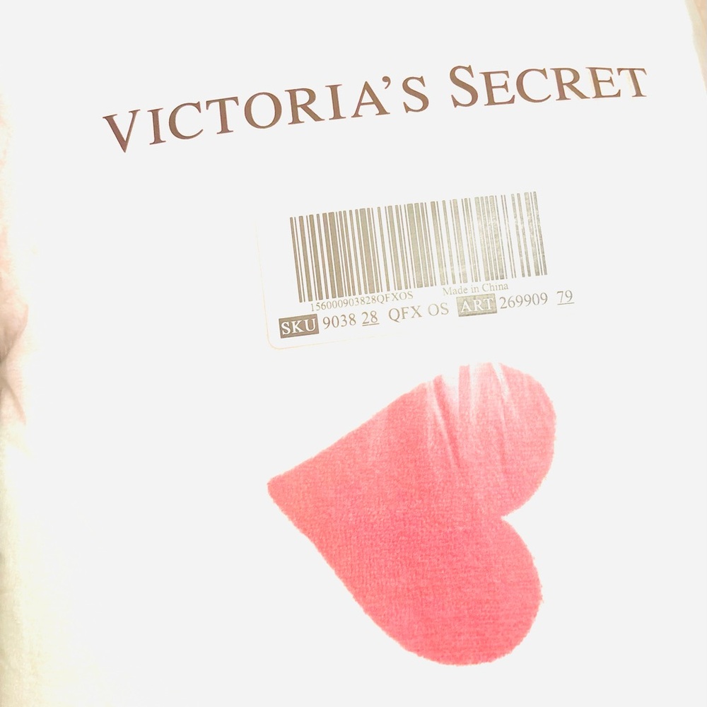 Victoria's Secret White and Pink Heart Valentine’s Day blanket